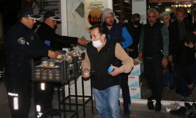 BELEDİYEDEN KADİR GECESİNDE HELVA İKRAMI