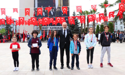 ÇİFTLİKKÖY’DE 23 NİSAN COŞKU İLE KUTLANDI