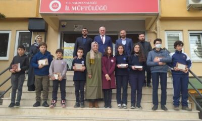BİLGİ YARIŞMASININ ÖDÜLLERİ VERİLDİ