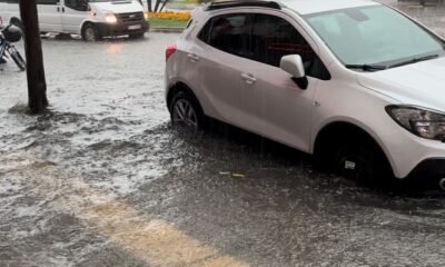 YALOVA’DA ŞİDDETLİ YAĞIŞ ETKİLİ OLDU