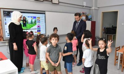 YAZ OKULLARINDA EĞİTİM SÜRÜYOR